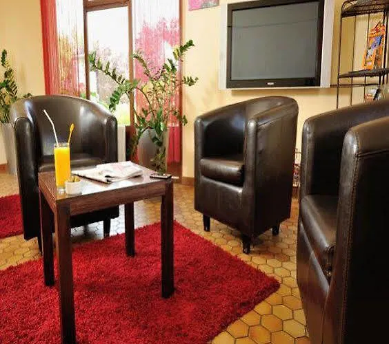 Отель Kyriad Nancy Ouest - Laxou 3*